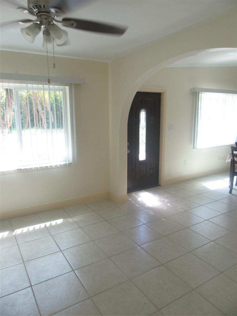 Image 5 of 21 For 1110 Coral Ridge Drive