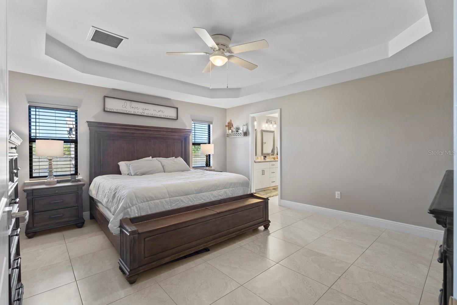 Image 13 of 40 For 633 Carrillon Avenue S