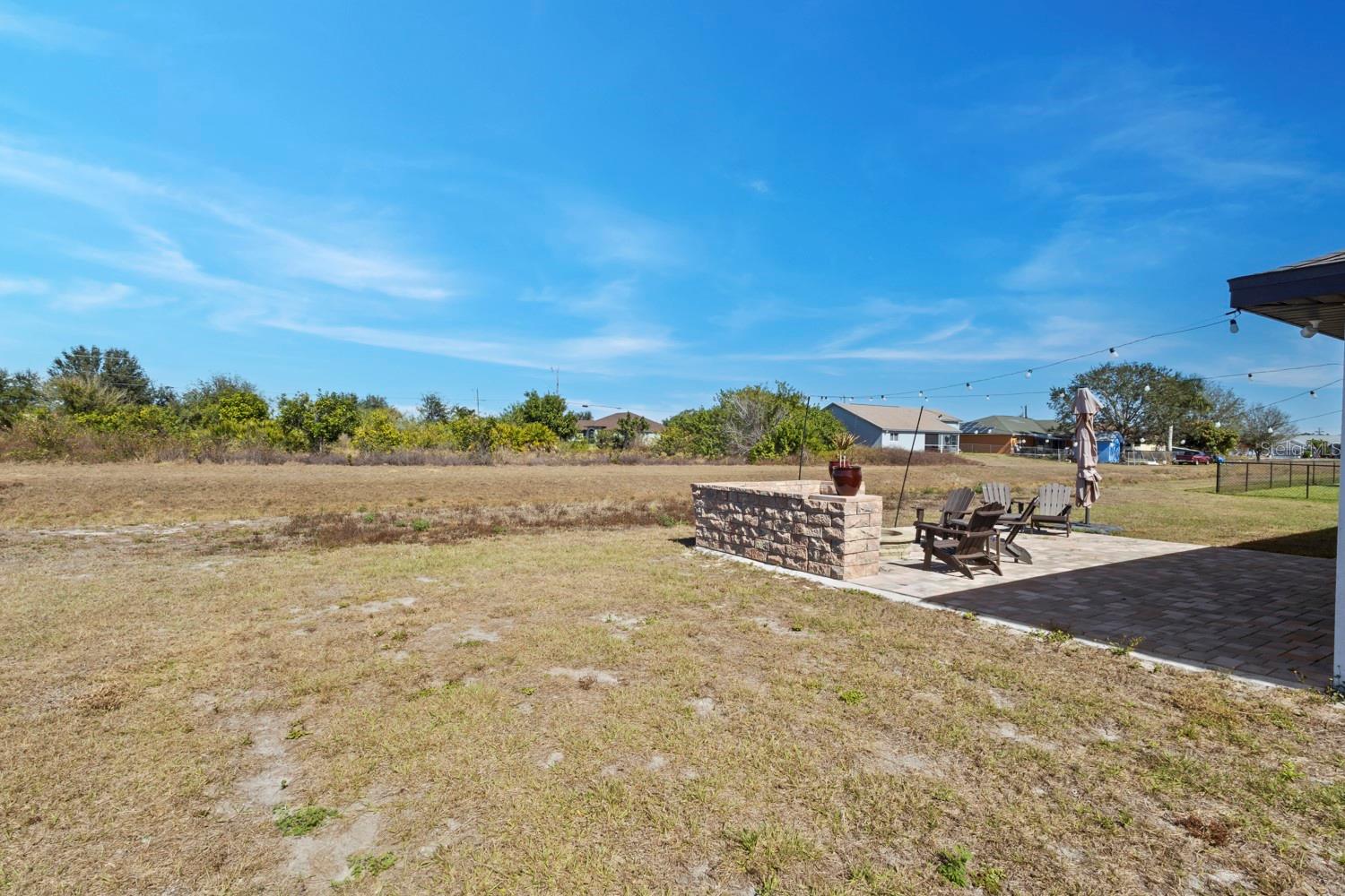 Image 27 of 40 For 633 Carrillon Avenue S