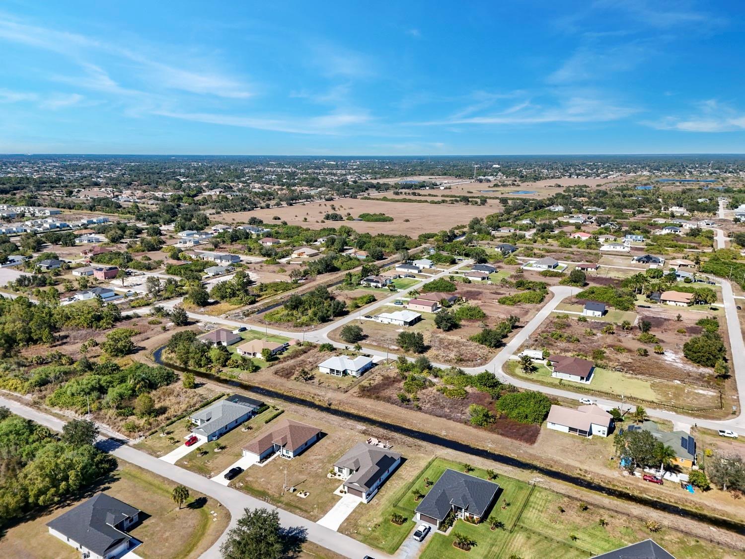 Image 31 of 40 For 633 Carrillon Avenue S