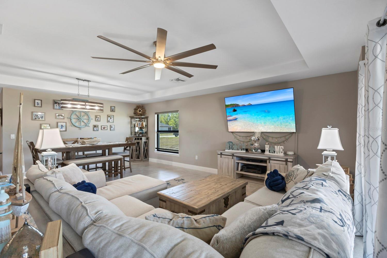 Image 9 of 40 For 633 Carrillon Avenue S