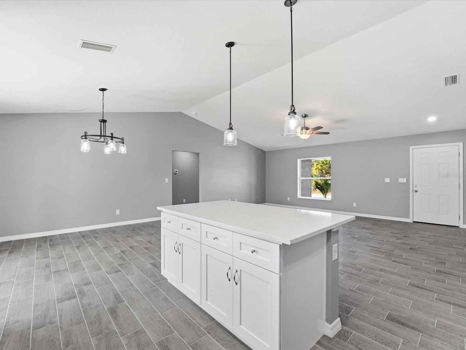 Image 14 of 35 For 4279 Hograth Street