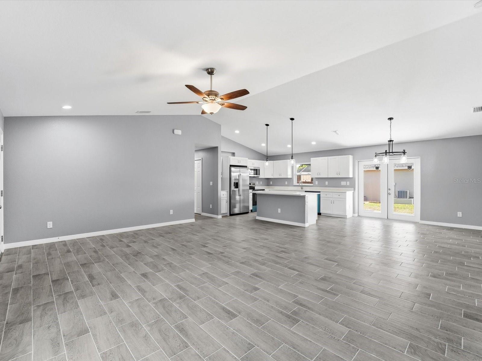 Image 8 of 35 For 4279 Hograth Street