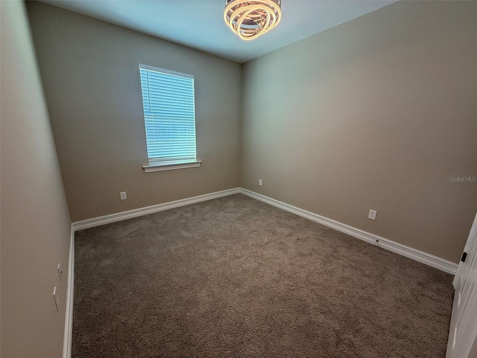 Image 19 of 22 For 1451 Vermouth Lane