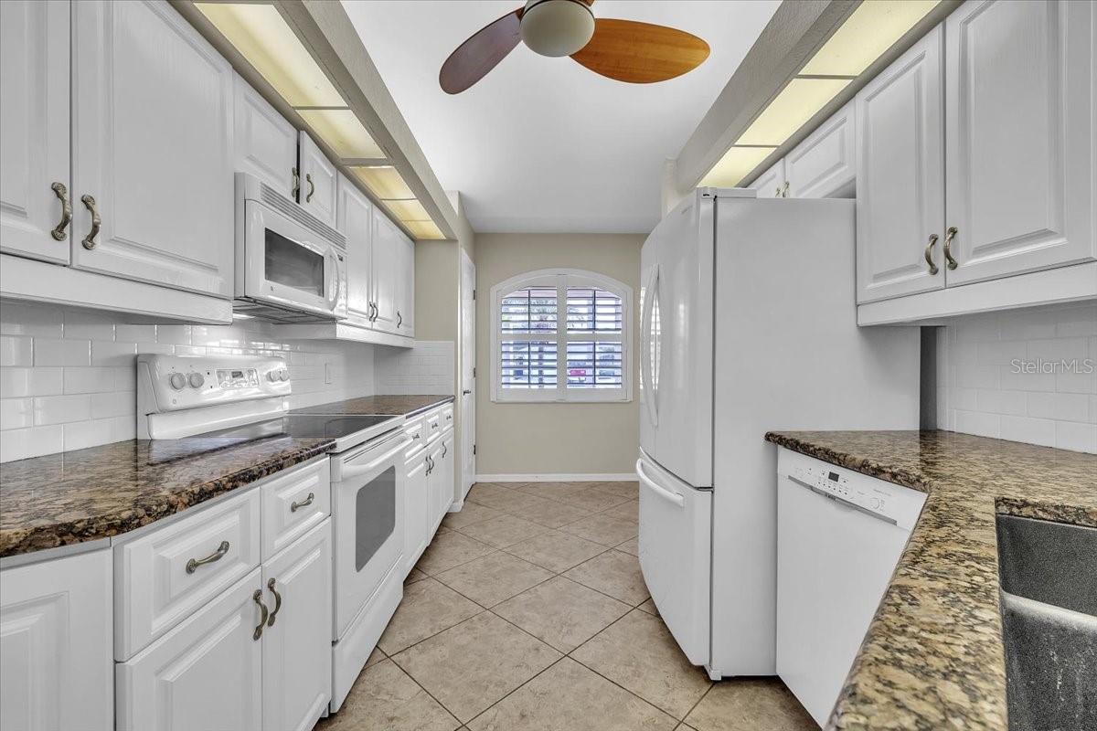 Image 10 of 38 For 26056 Tattersall Lane