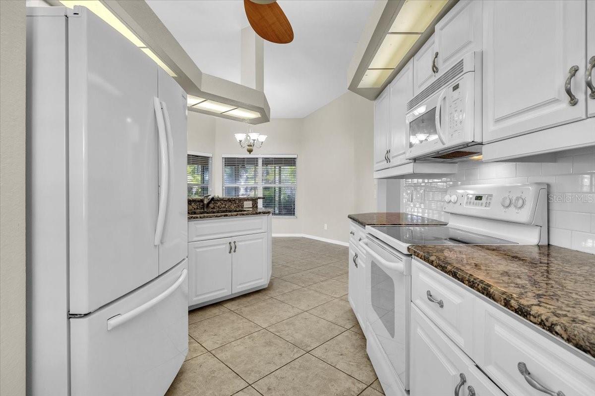 Image 11 of 38 For 26056 Tattersall Lane