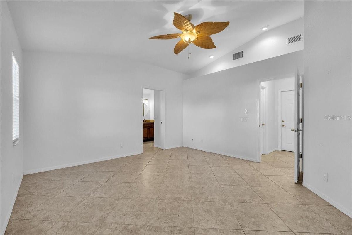 Image 16 of 38 For 26056 Tattersall Lane