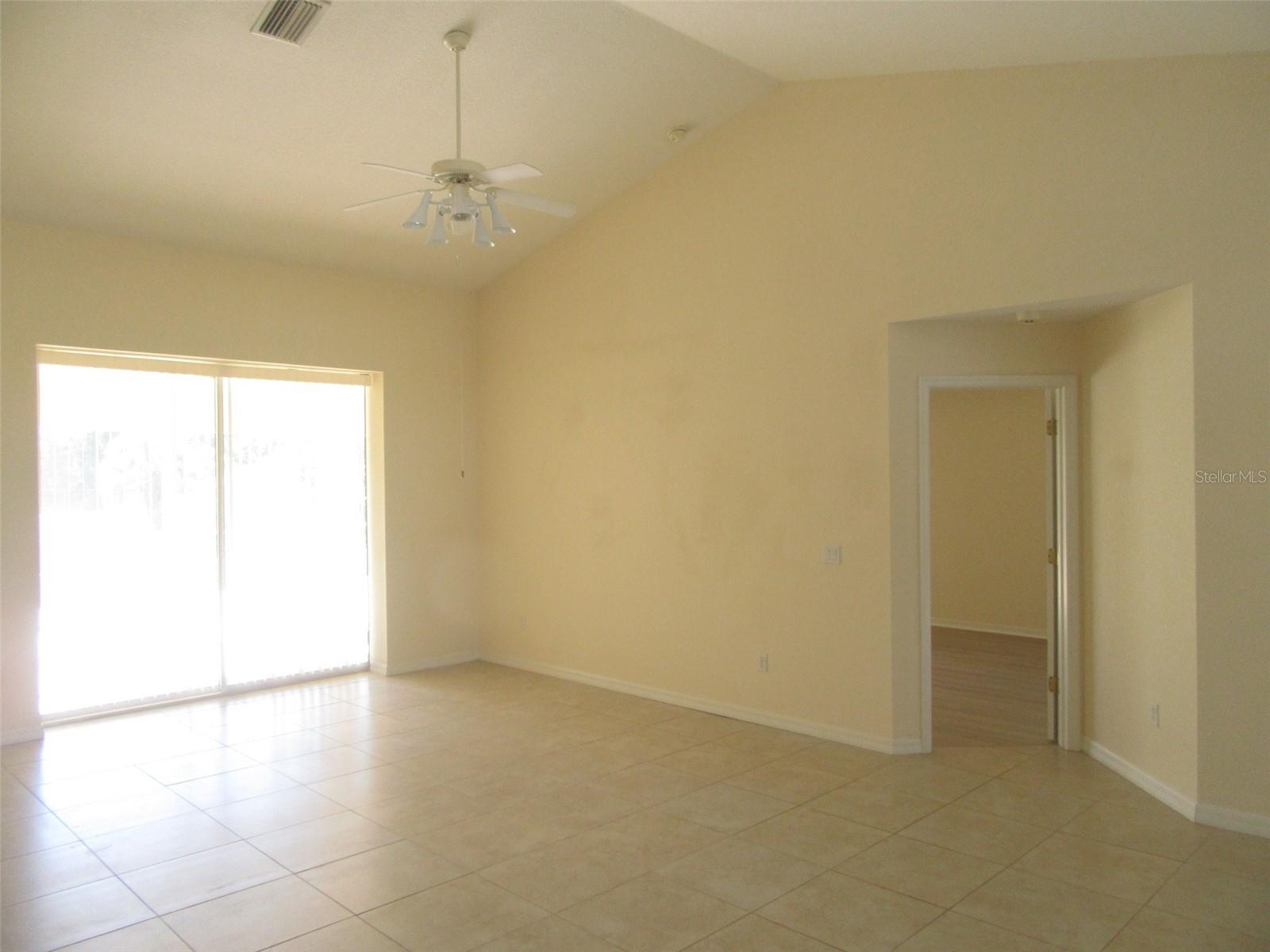 Image 3 of 20 For 8171 Rocliff Avenue