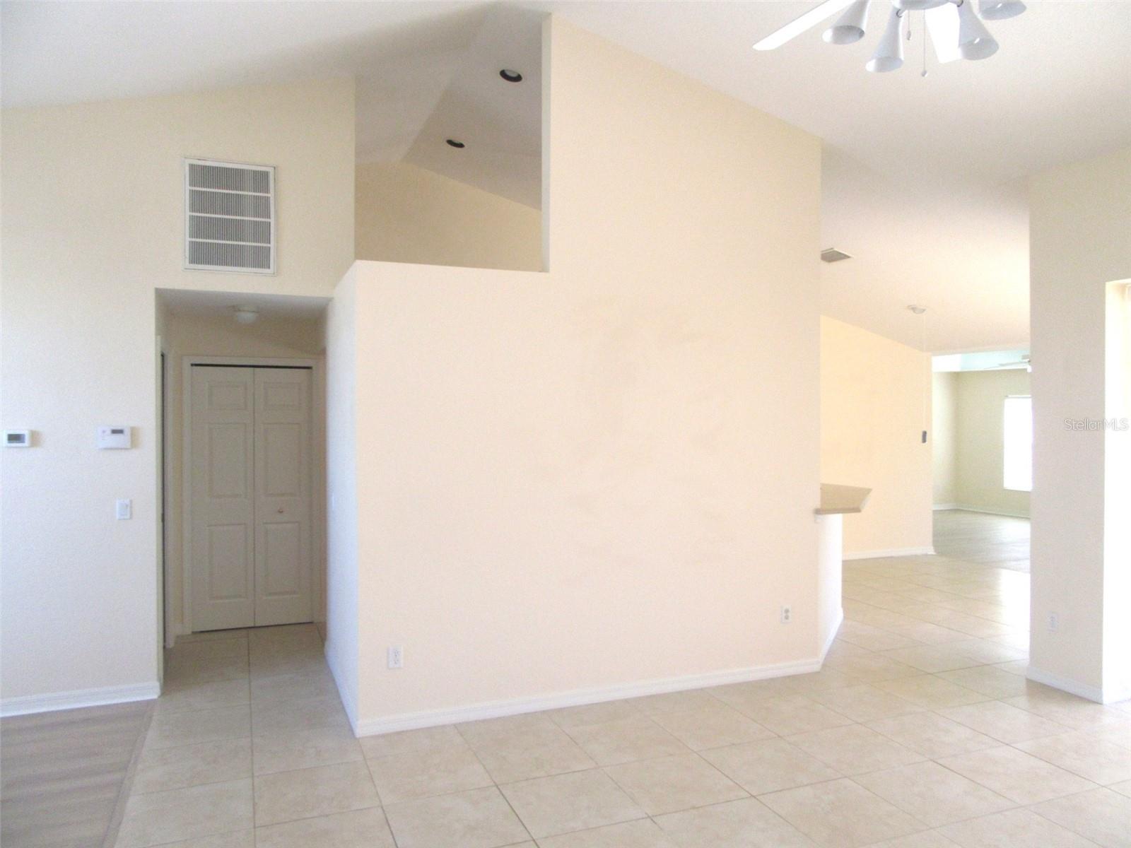 Image 5 of 20 For 8171 Rocliff Avenue