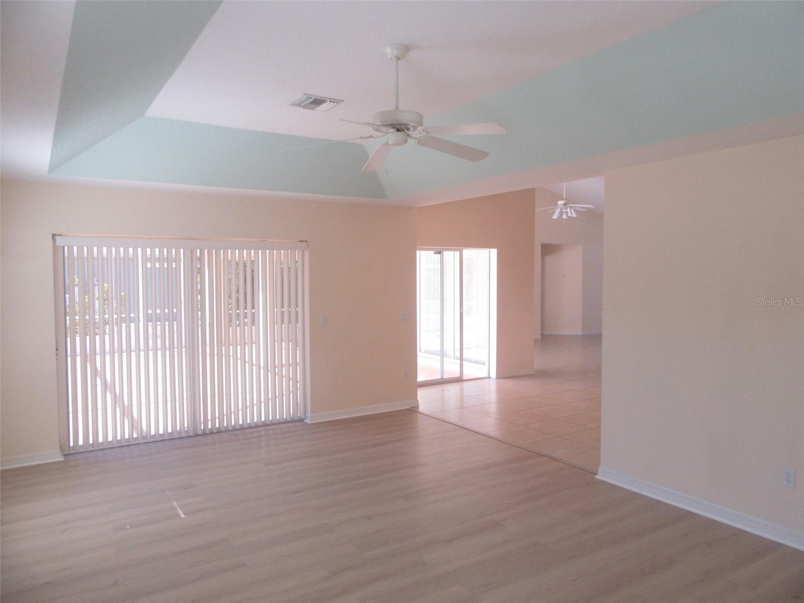 Image 7 of 20 For 8171 Rocliff Avenue