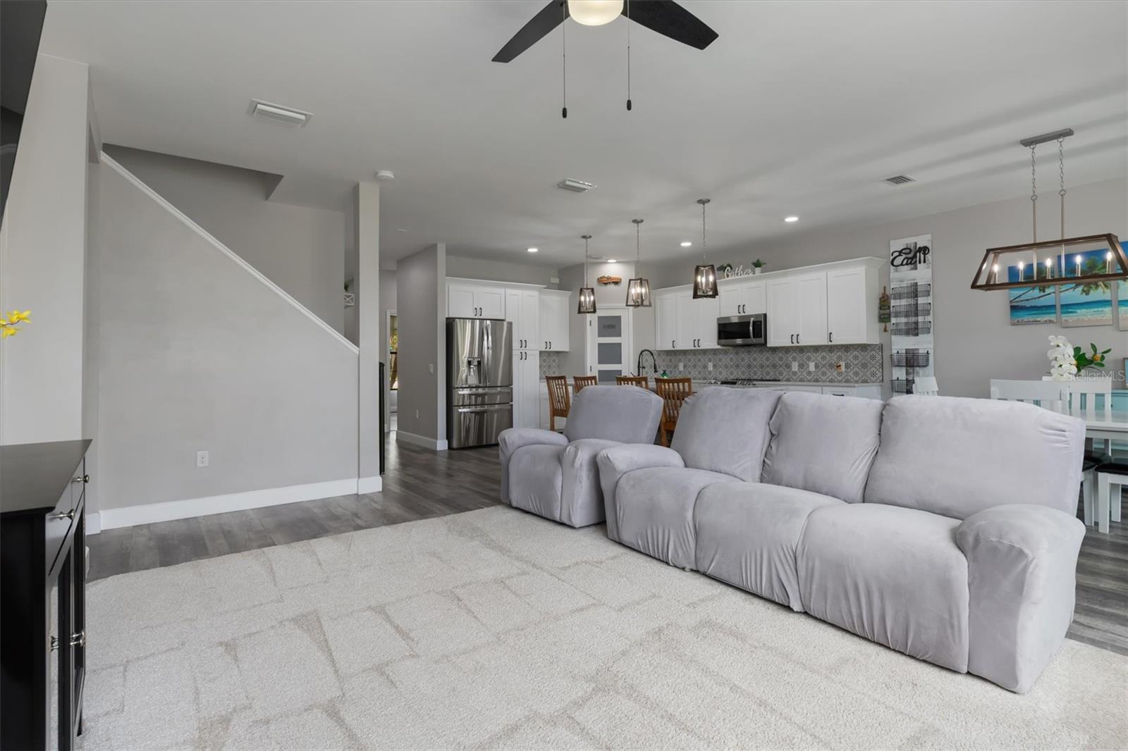 Image 11 of 59 For 2352 Marton Oak Boulevard