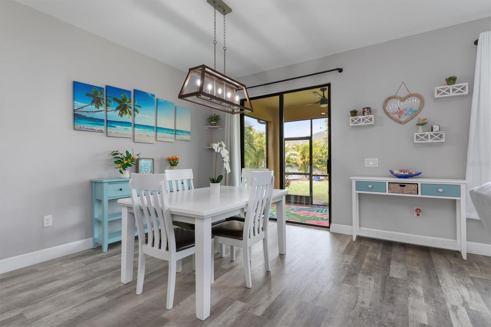 Image 14 of 59 For 2352 Marton Oak Boulevard