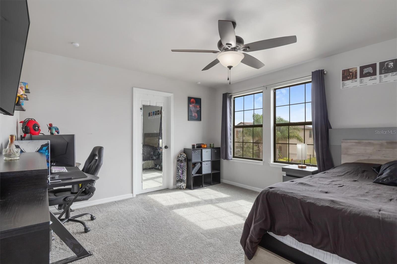 Image 31 of 59 For 2352 Marton Oak Boulevard