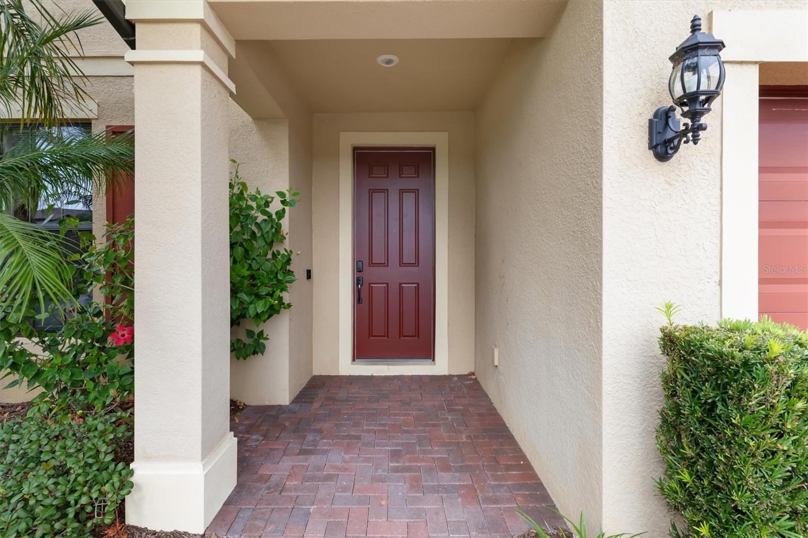 Image 5 of 59 For 2352 Marton Oak Boulevard