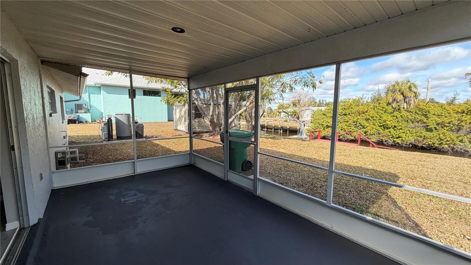 Image 20 of 23 For 28434 Silver Palm