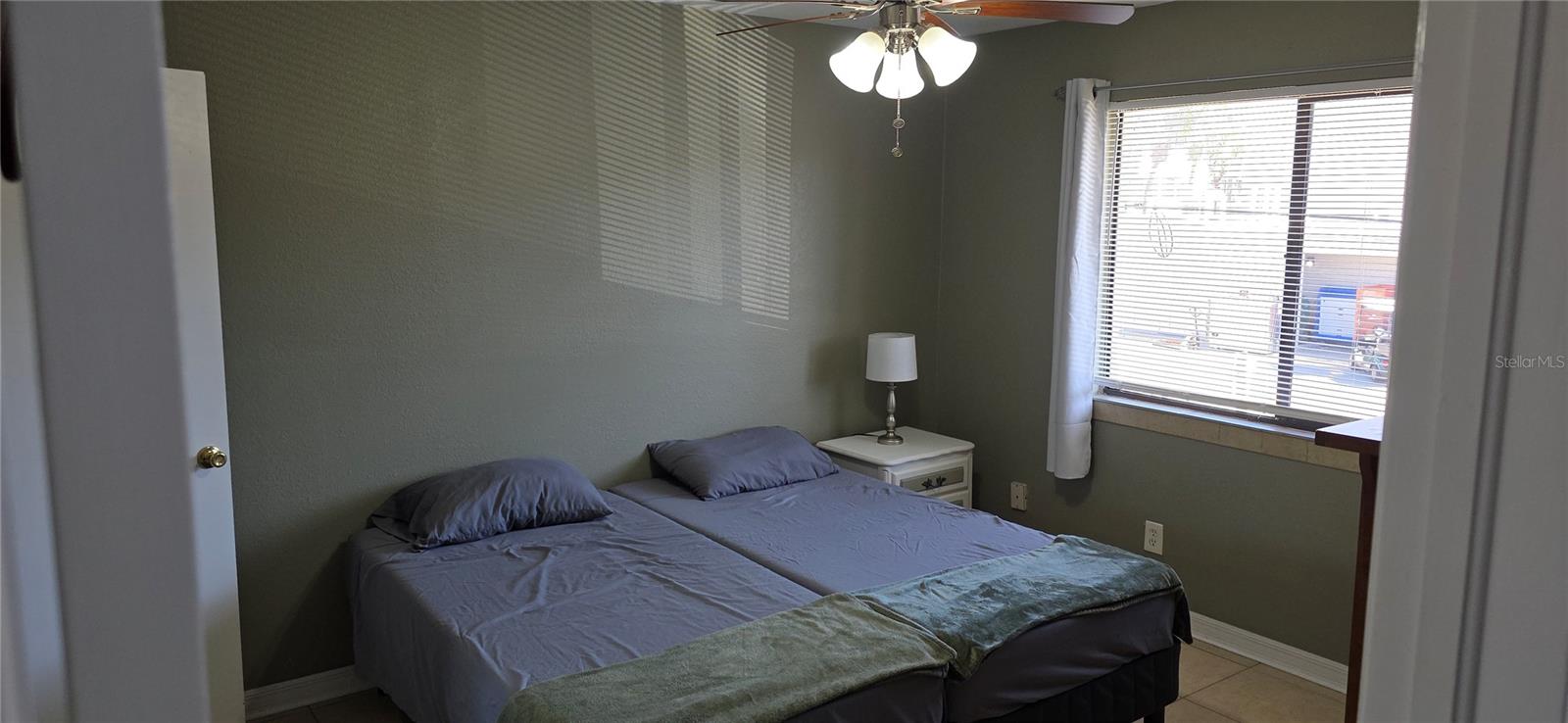 Image 21 of 27 For 22523 Westchester Boulevard 201e