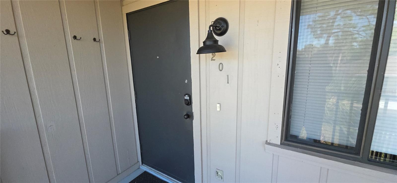 Image 9 of 27 For 22523 Westchester Boulevard 201e