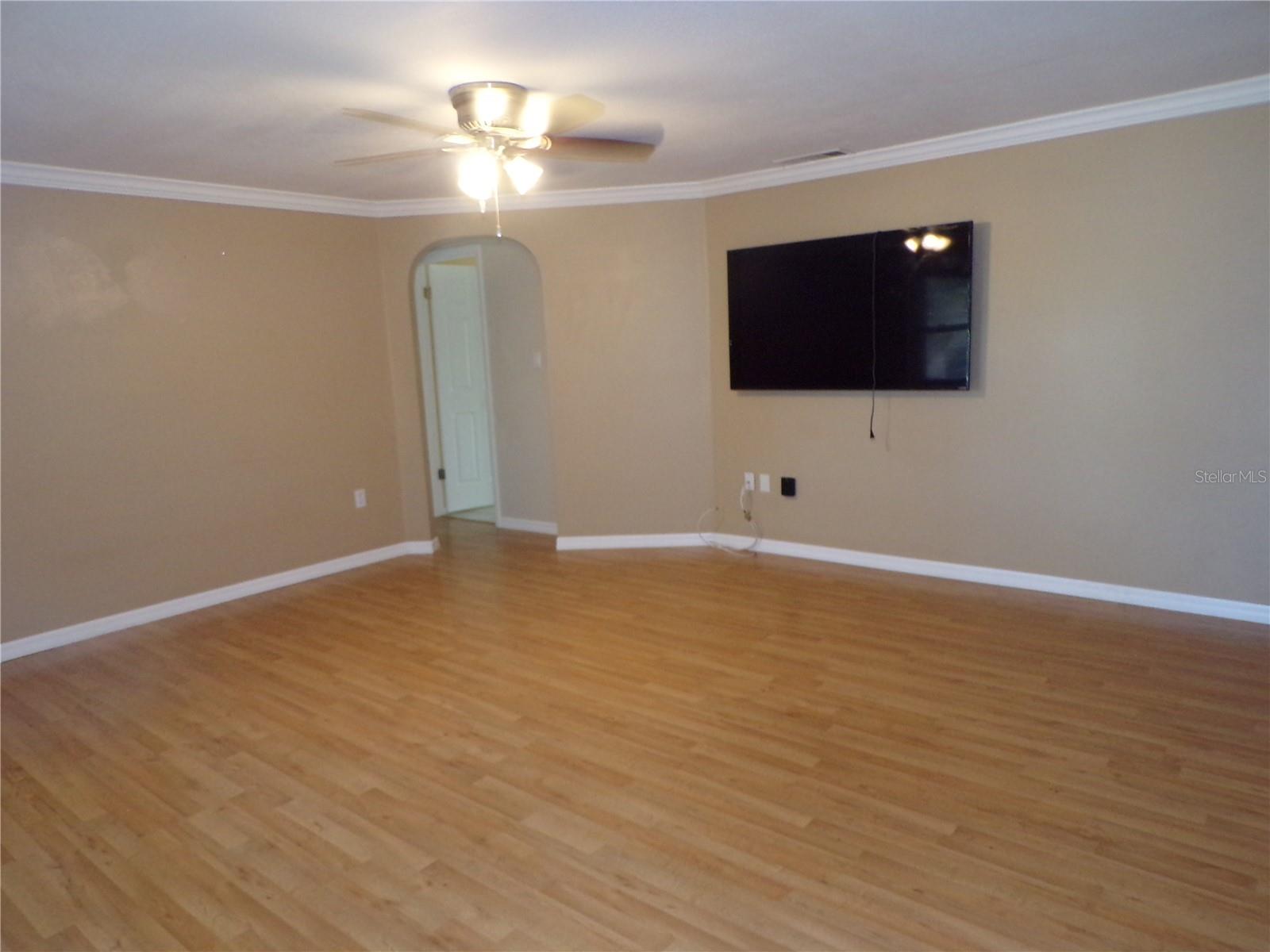 Image 2 of 30 For 22577 Laika Avenue