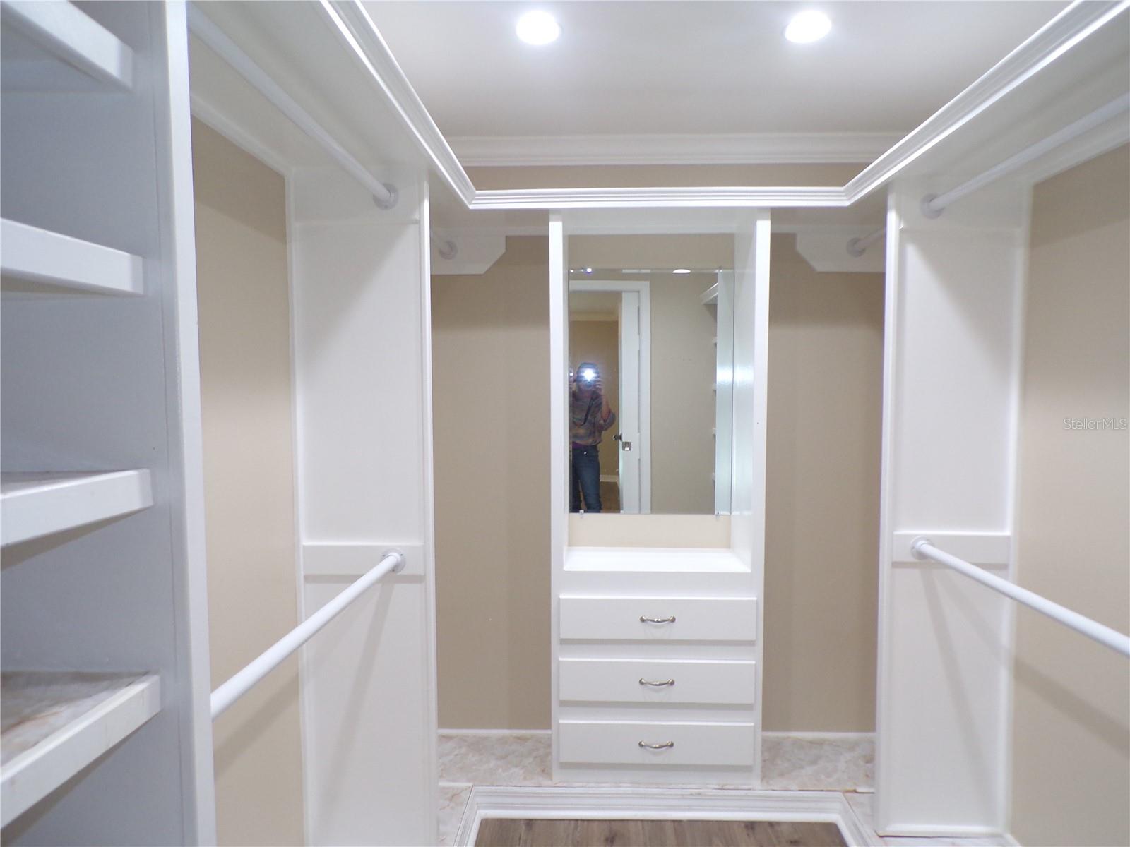 Image 8 of 30 For 22577 Laika Avenue