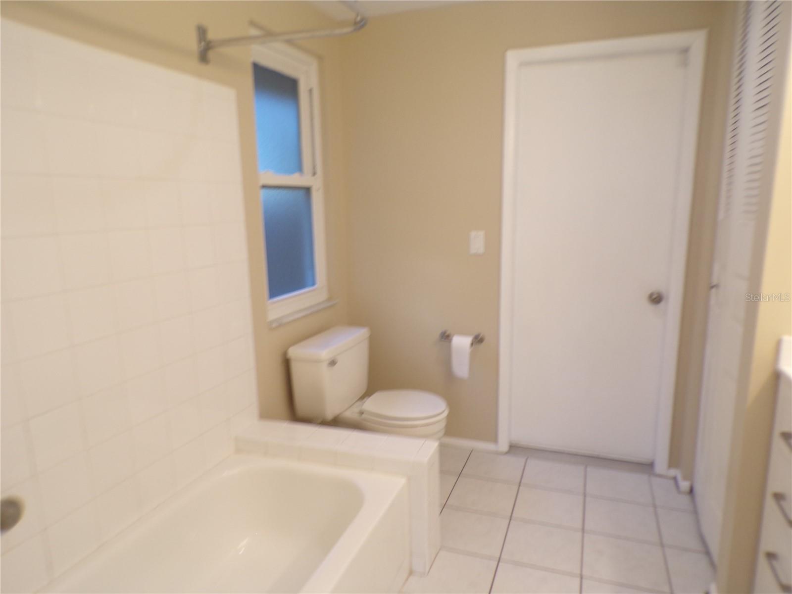 Image 9 of 30 For 22577 Laika Avenue