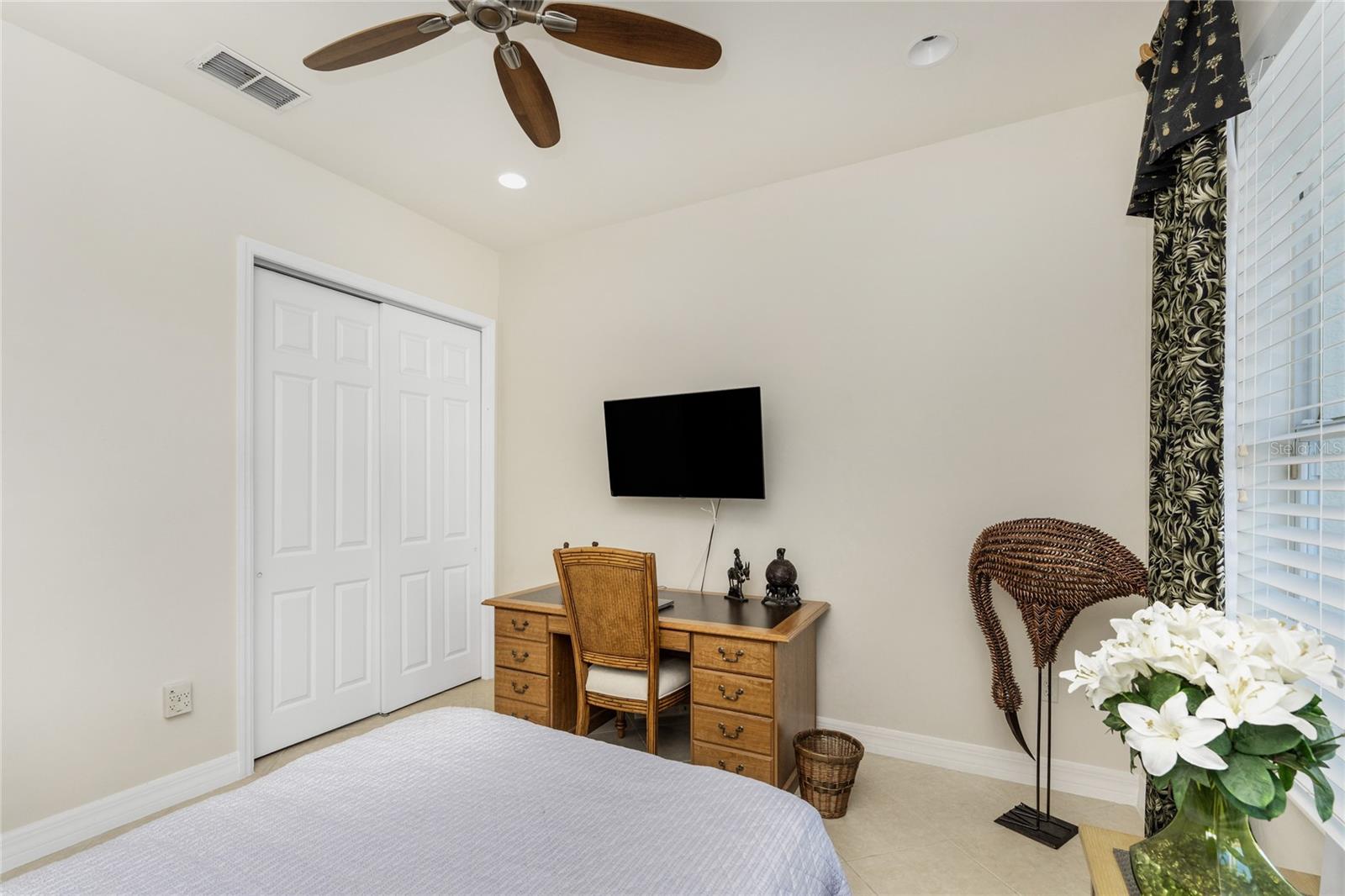 Image 32 of 50 For 24406 Nicobar Lane