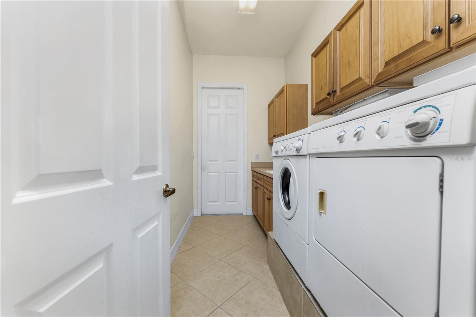 Image 33 of 50 For 24406 Nicobar Lane