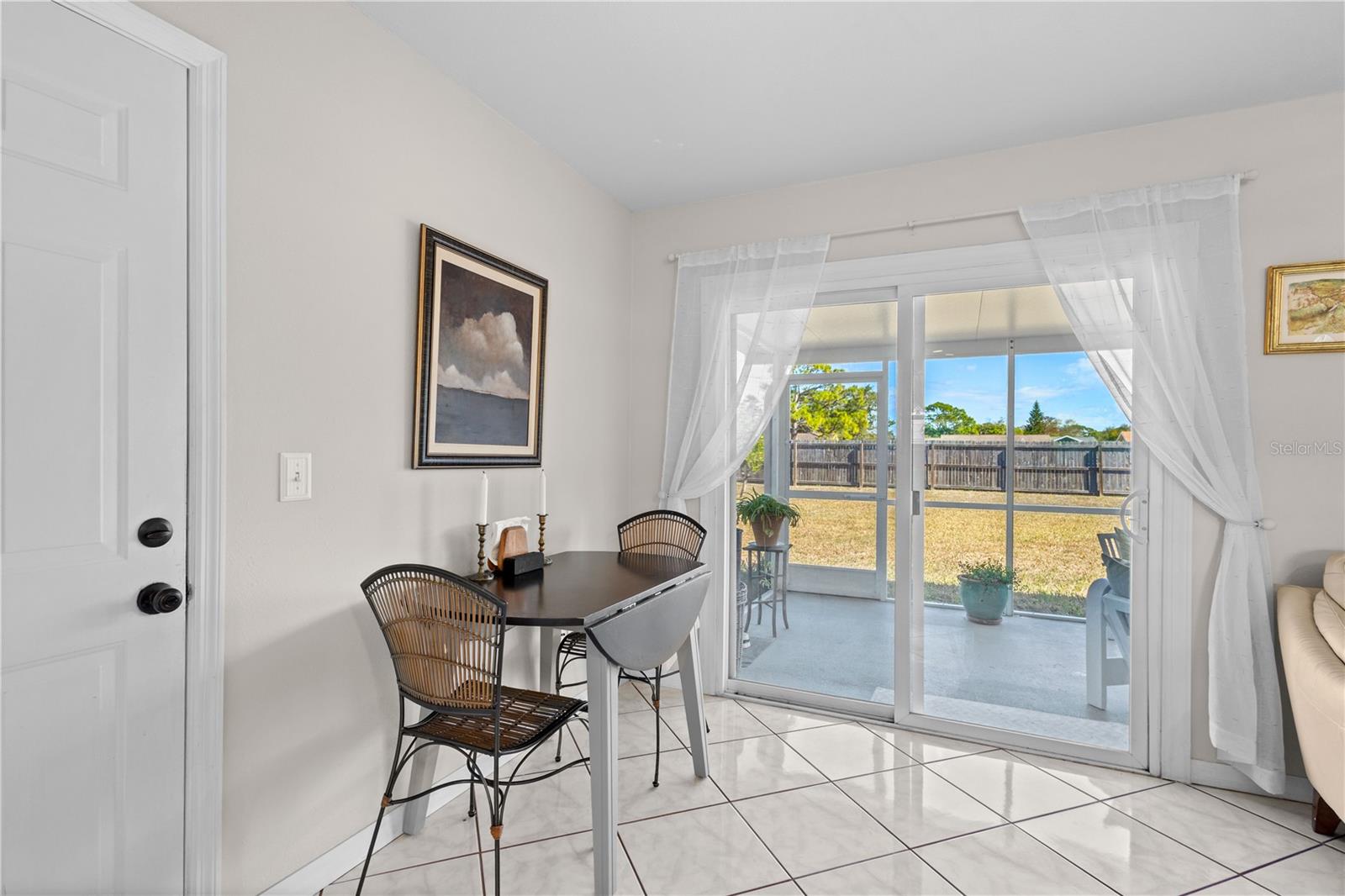 Image 13 of 29 For 6069 Myrtlewood Road