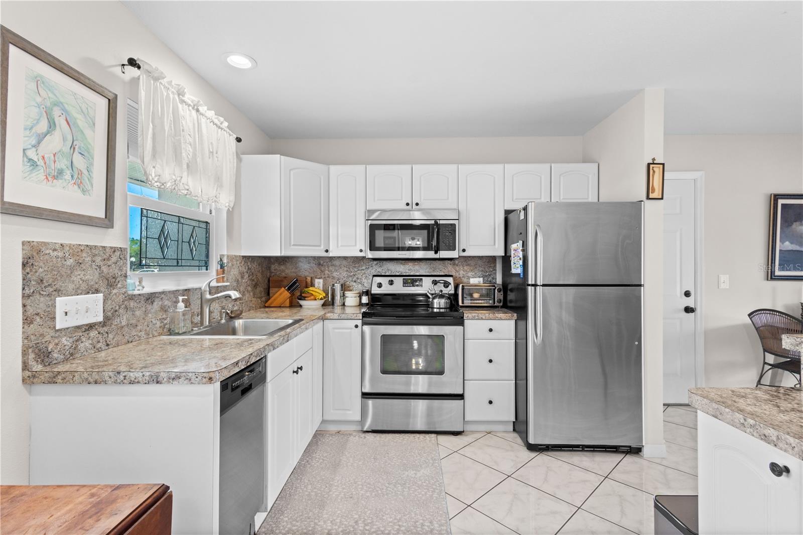 Image 7 of 29 For 6069 Myrtlewood Road