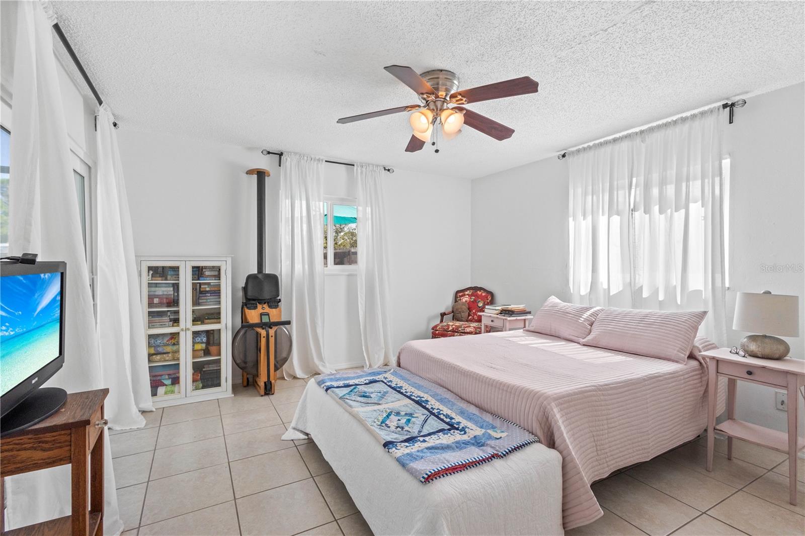 Image 12 of 37 For 6057 Myrtlewood Road