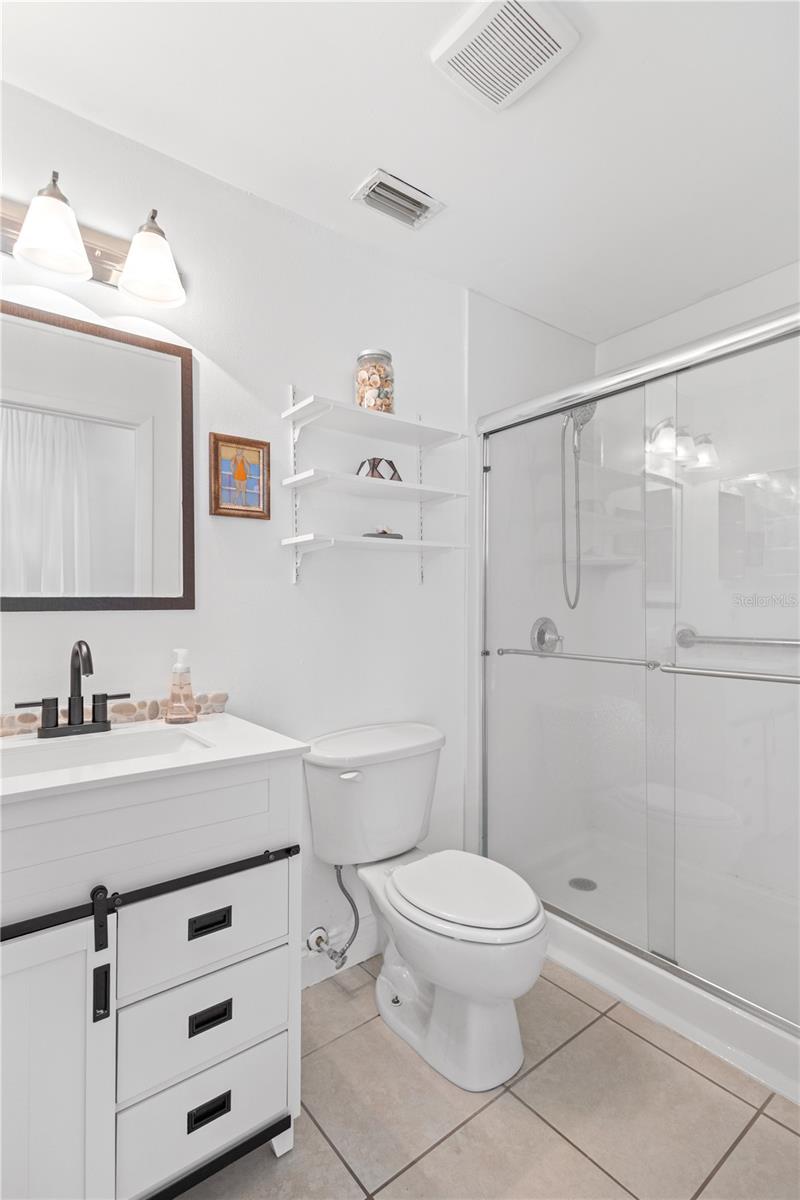 Image 15 of 37 For 6057 Myrtlewood Road