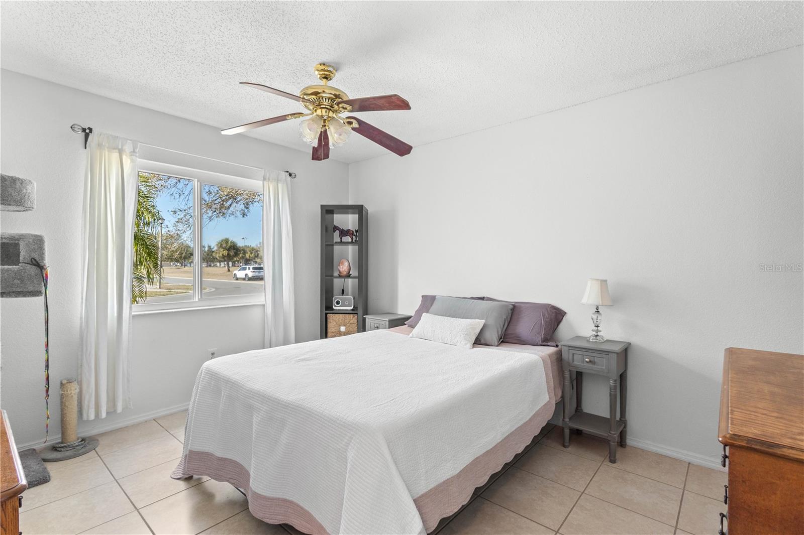 Image 16 of 37 For 6057 Myrtlewood Road