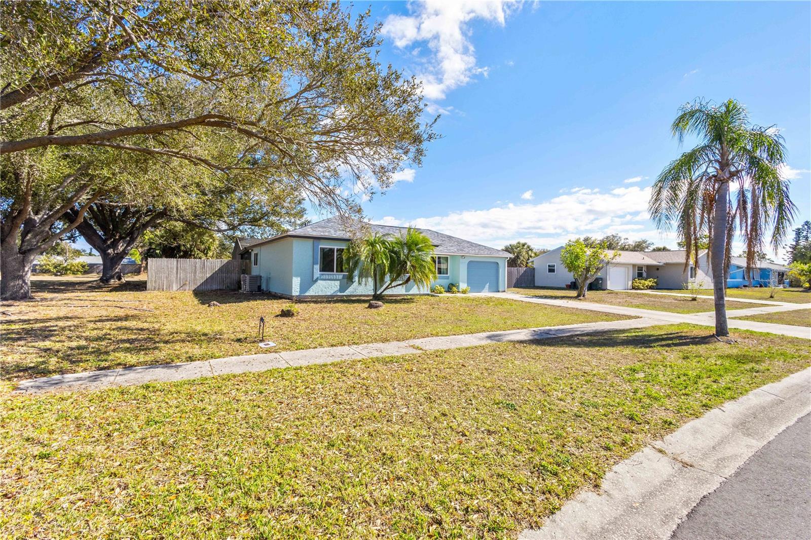 Image 30 of 37 For 6057 Myrtlewood Road