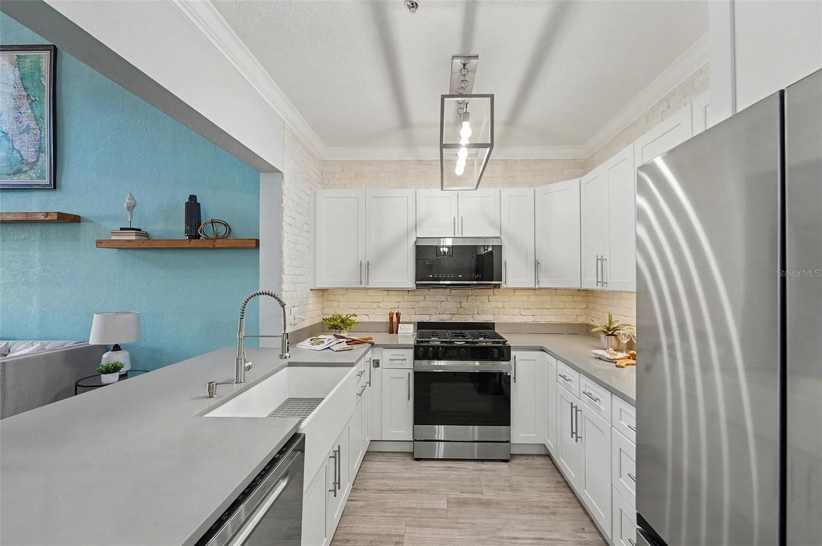 Image 12 of 57 For 2746 Via Tivoli  115b