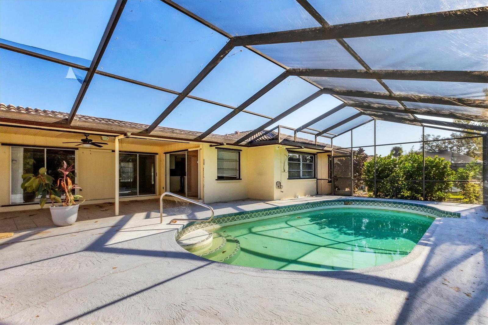 Image 19 of 25 For 124 Da Vinci Drive