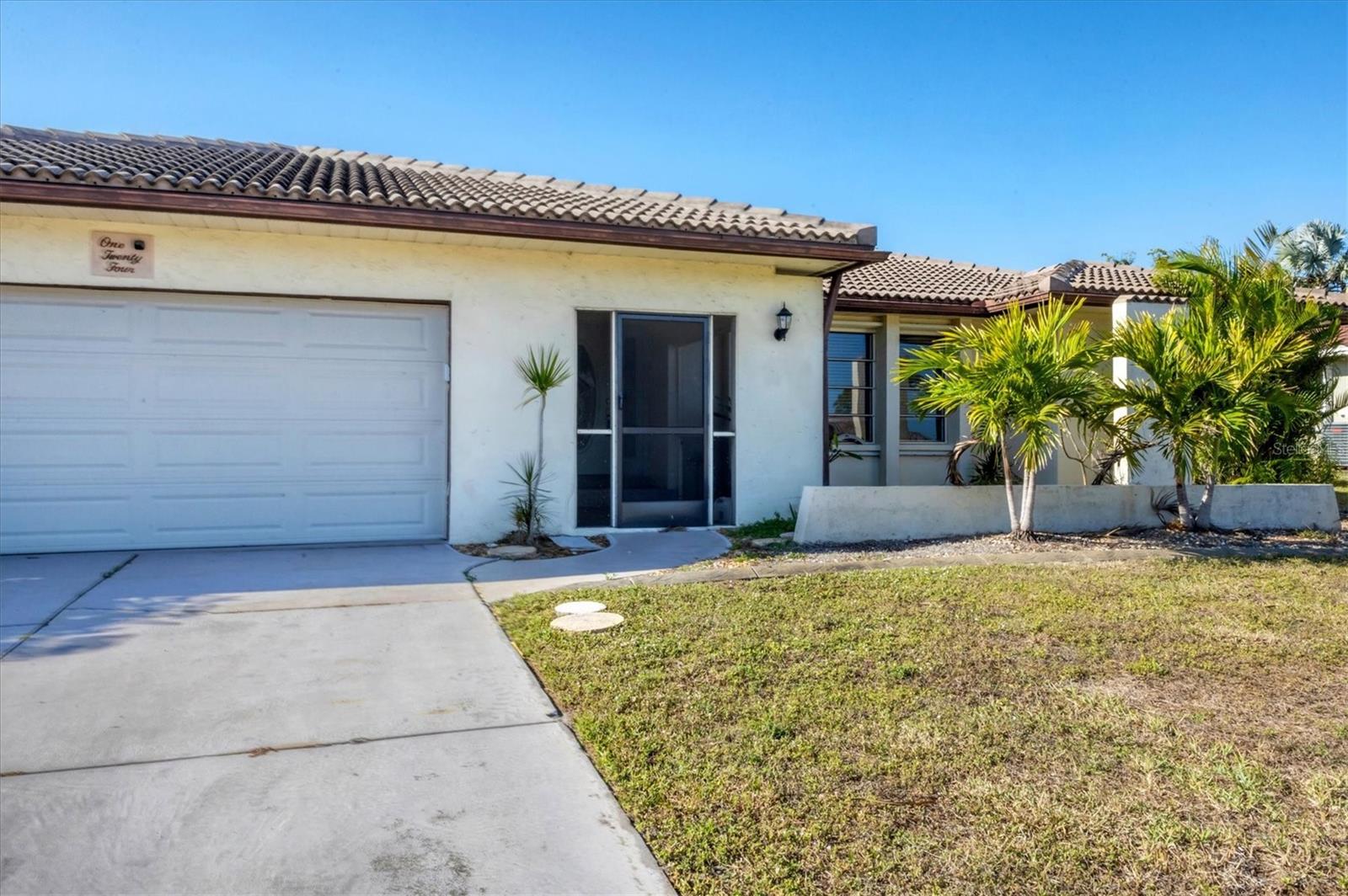 Image 2 of 25 For 124 Da Vinci Drive