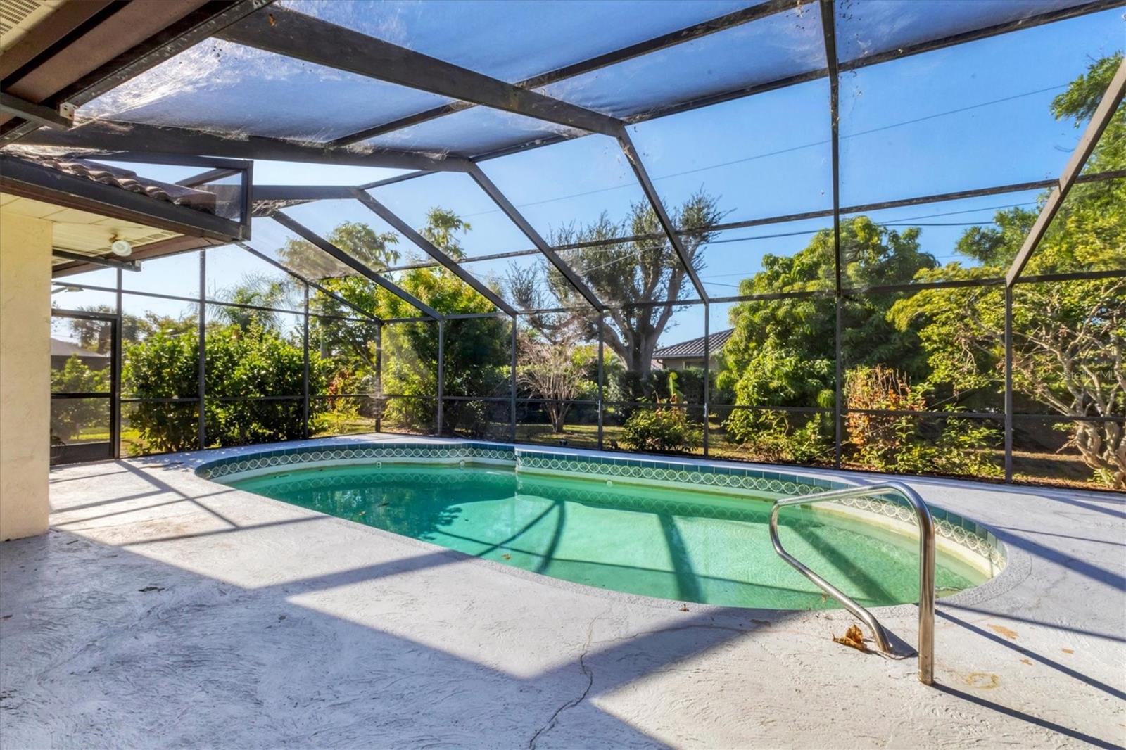 Image 20 of 25 For 124 Da Vinci Drive