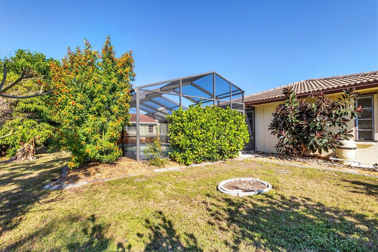 Image 21 of 25 For 124 Da Vinci Drive