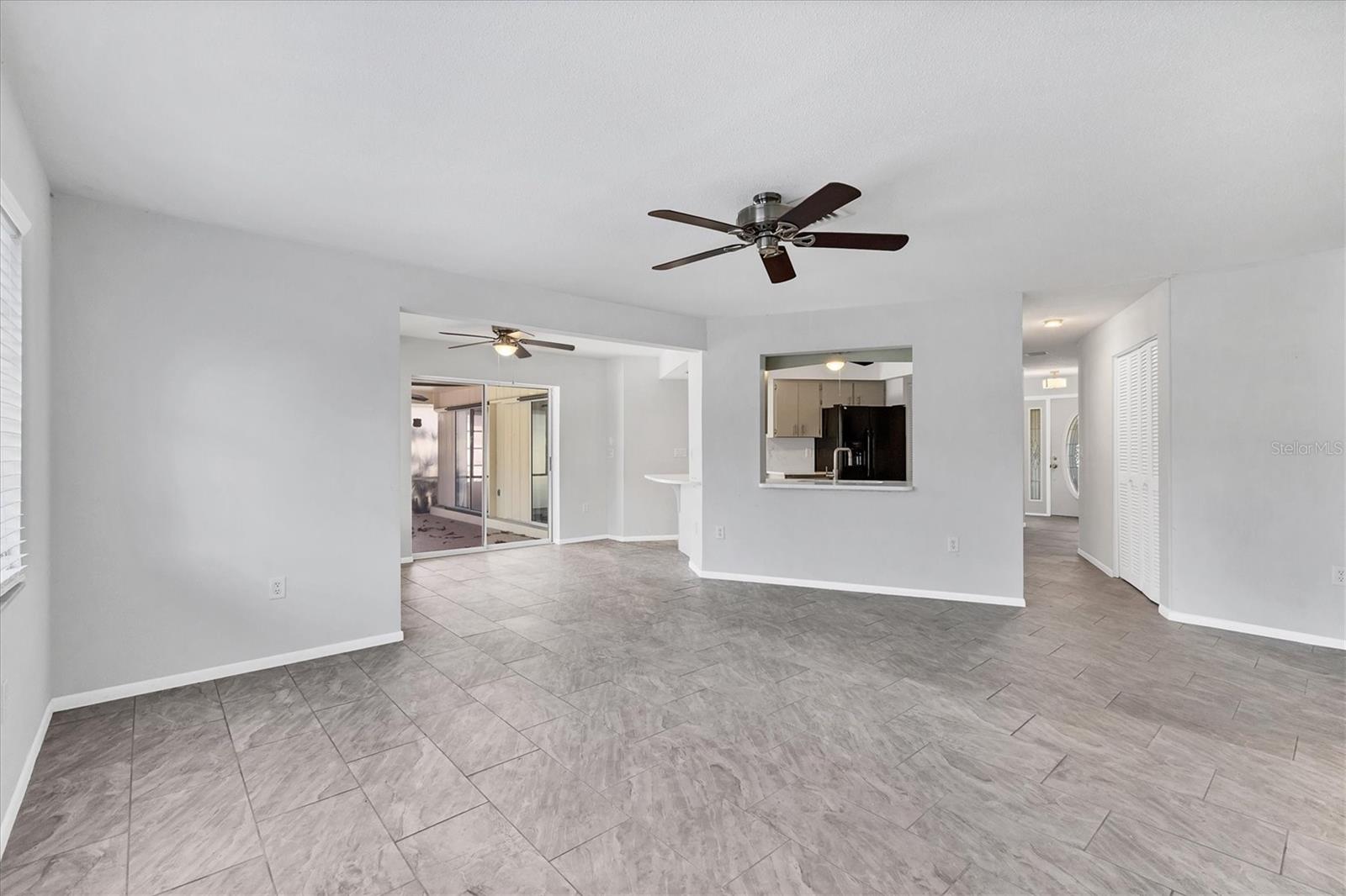 Image 5 of 25 For 124 Da Vinci Drive