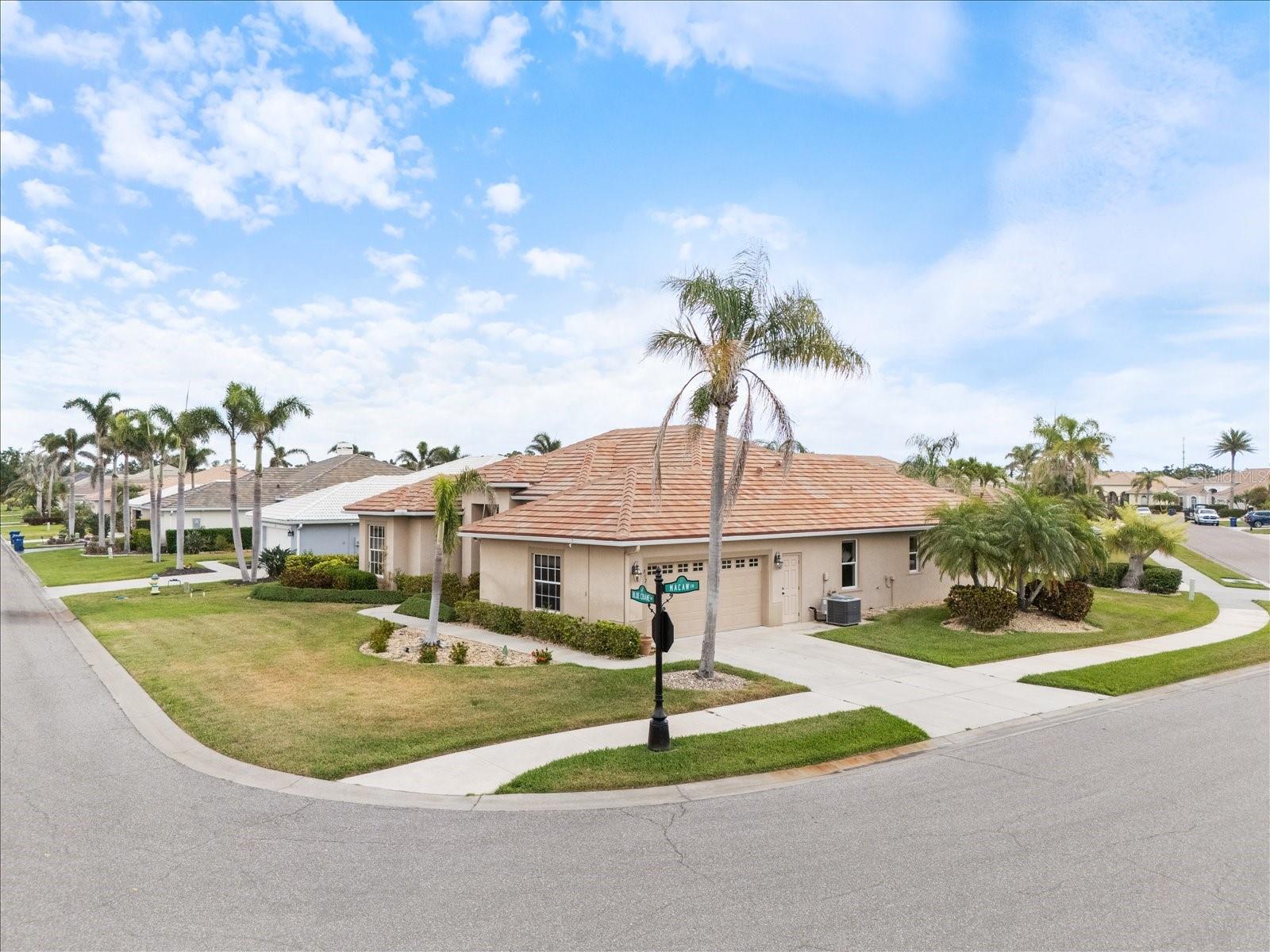 Image 48 of 51 For 857 Macaw Circle