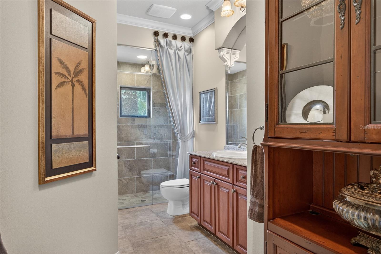 Image 28 of 54 For 19199 Almadyde Court