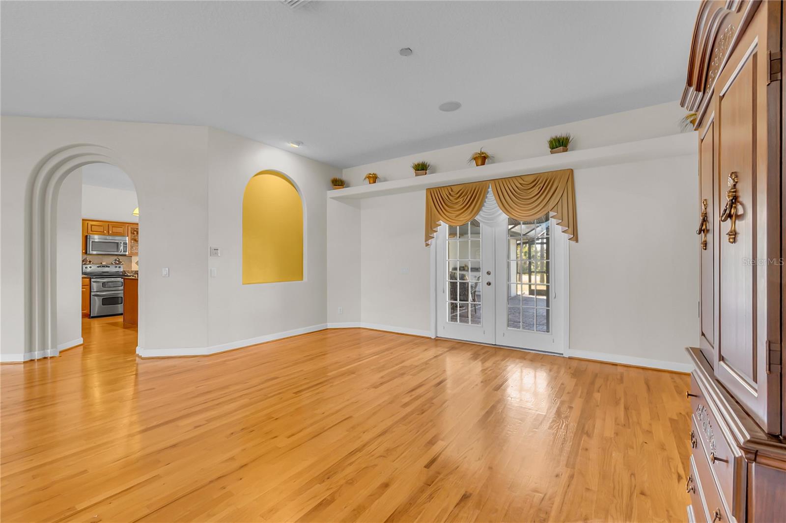 Image 11 of 69 For 3712 Mclean Avenue