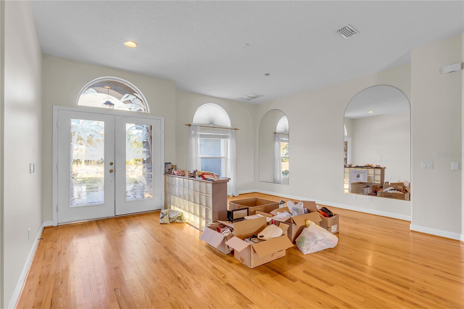 Image 14 of 69 For 3712 Mclean Avenue