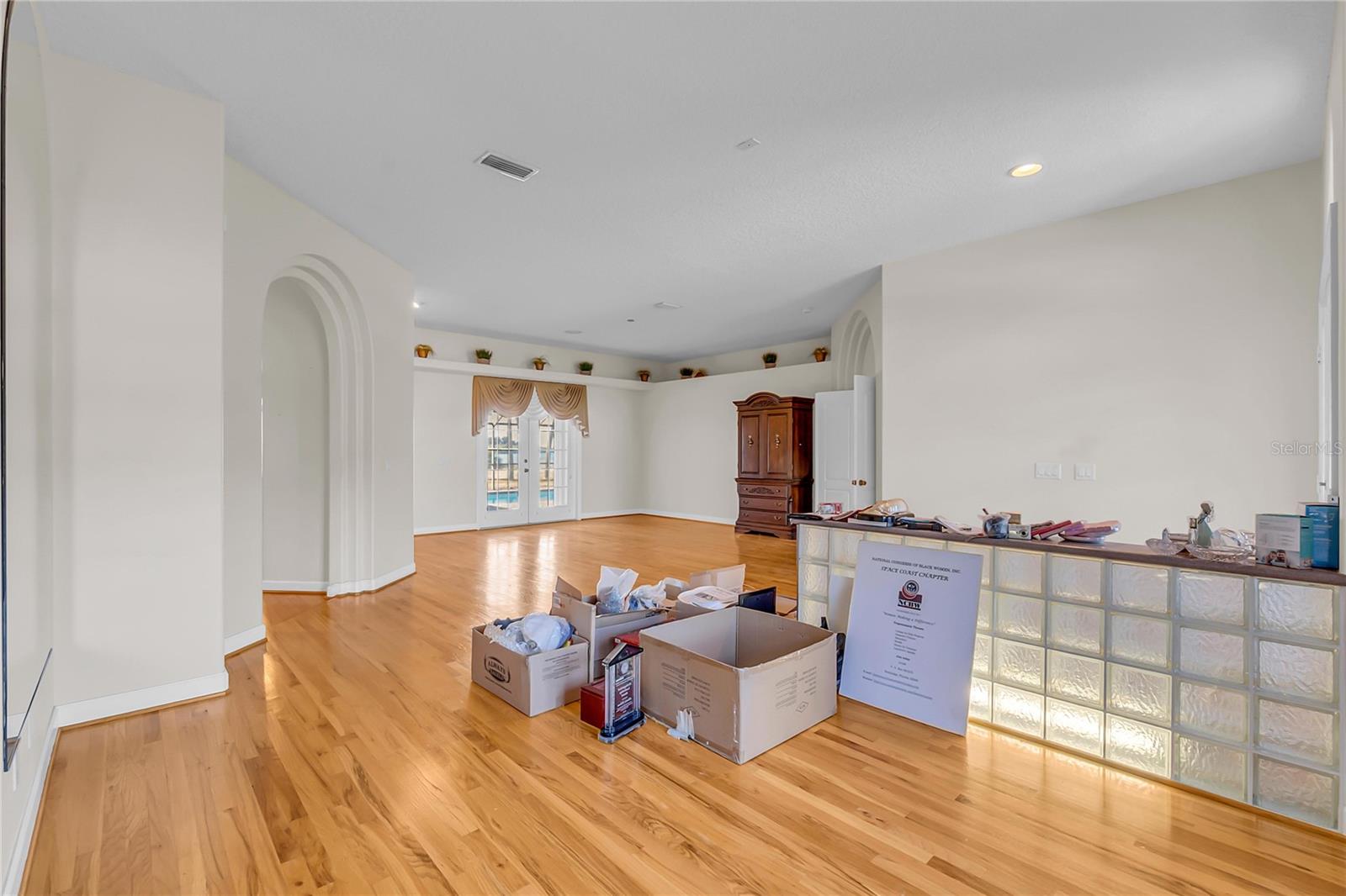 Image 16 of 69 For 3712 Mclean Avenue