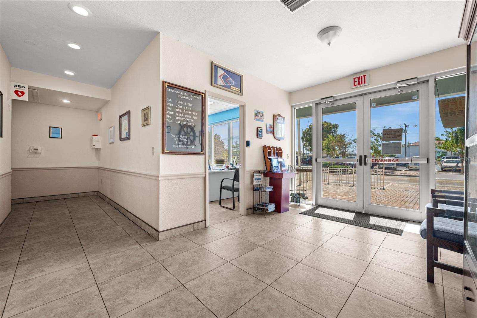 Image 13 of 49 For 917 47th Terrace