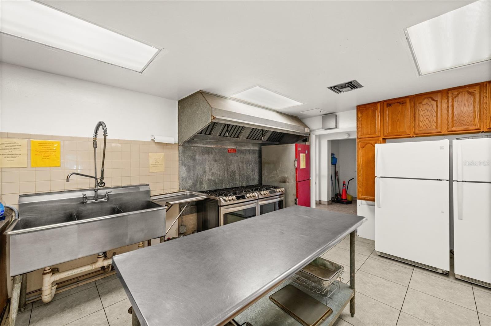 Image 20 of 49 For 917 47th Terrace