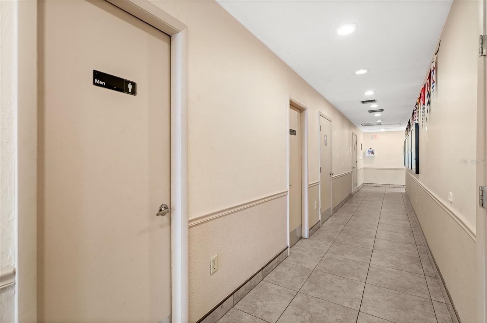 Image 25 of 49 For 917 47th Terrace