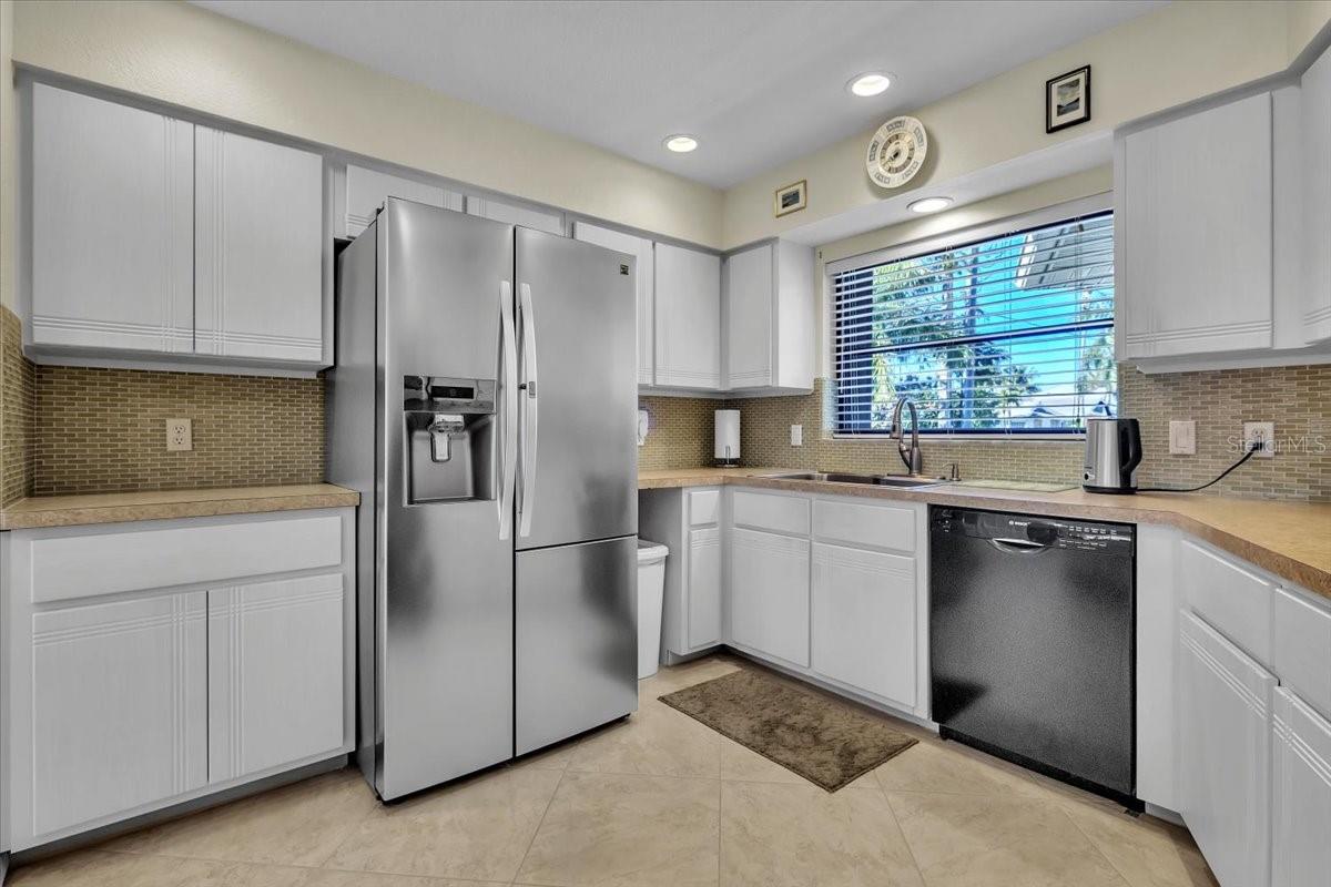 Image 17 of 69 For 262 Lido Drive