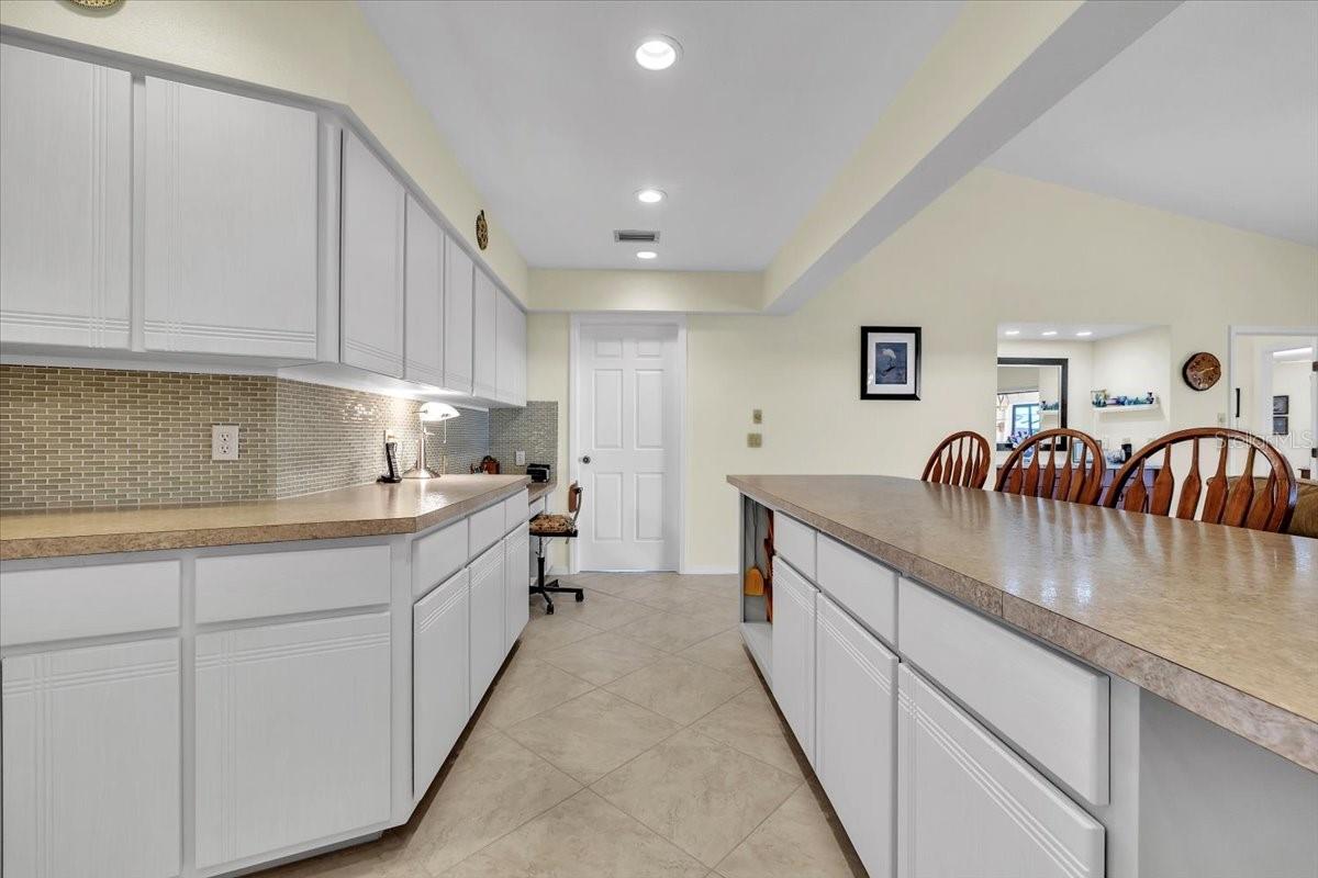 Image 19 of 69 For 262 Lido Drive