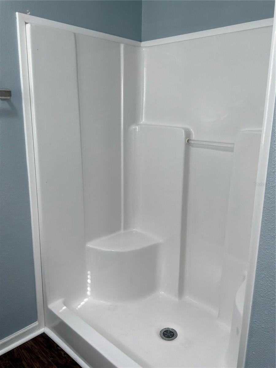 Image 17 of 32 For 701 Aqui Esta Drive 175