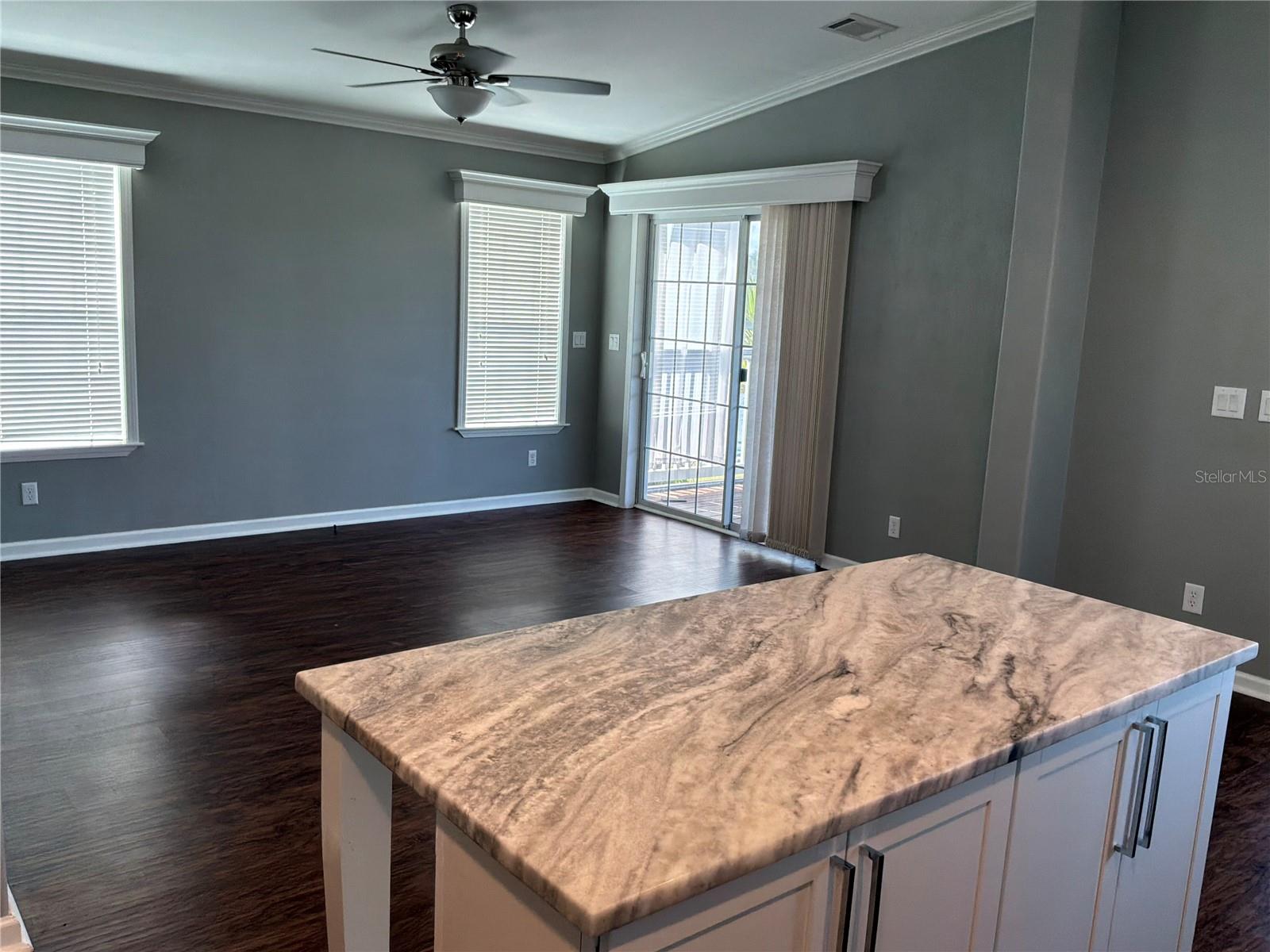 Image 4 of 32 For 701 Aqui Esta Drive 175